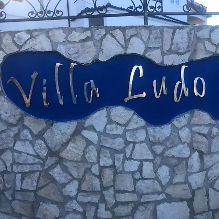 Villa Ludo A Zambrone Tropea-3