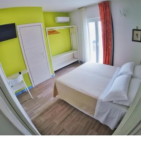 Aramoni B&B-2